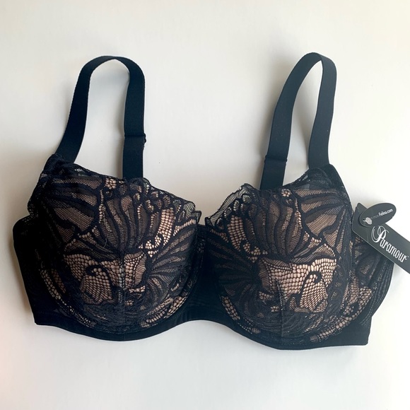NWT Paramour Tempting Plush Contour Black Lace Bra - Picture 2 of 8
